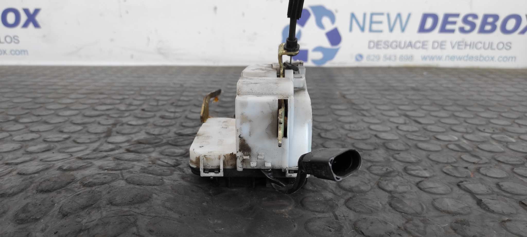 CERRADURA PUERTA DELANTERA DERECHA SEAT IBIZA (6K1) - vista 4