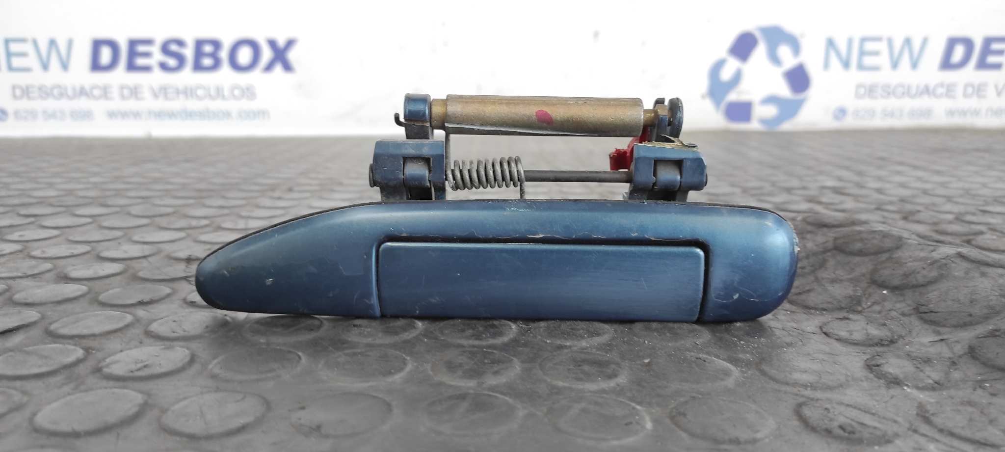 MANETA DELANTERA IZQUIERDA NISSAN PRIMERA TRAV. (WP11)