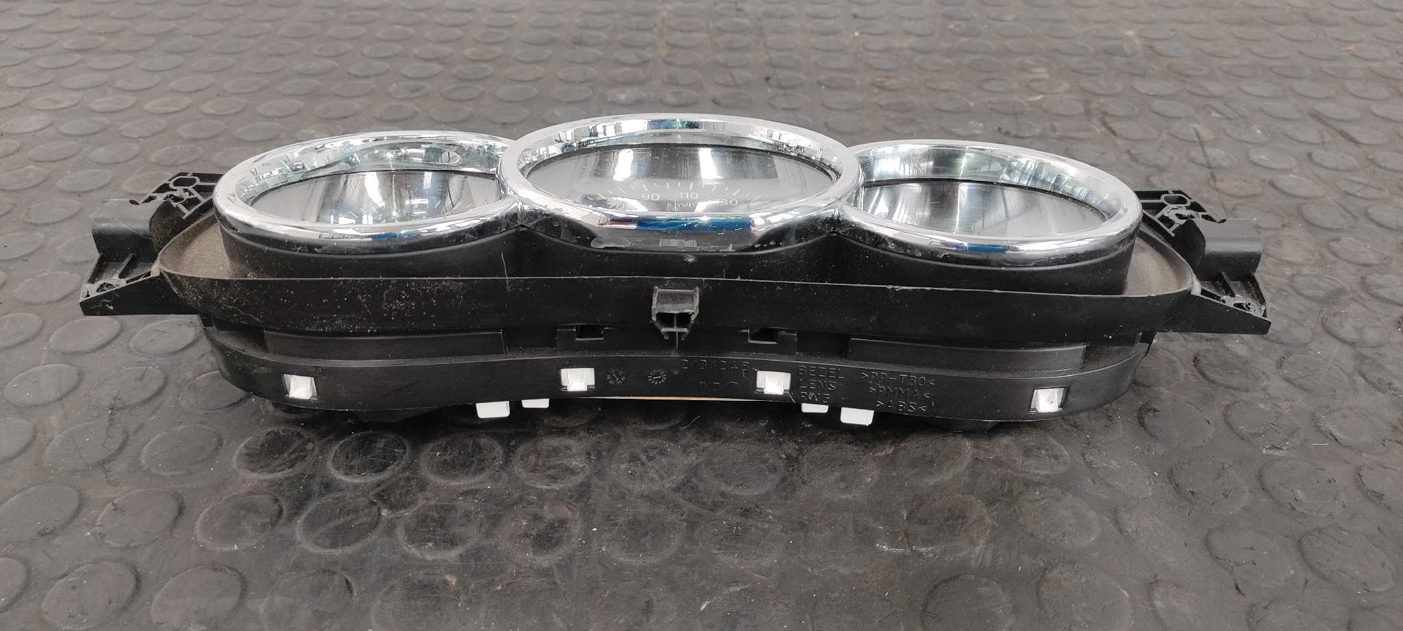 CUADRO INSTRUMENTOS DACIA SANDERO - vista 4