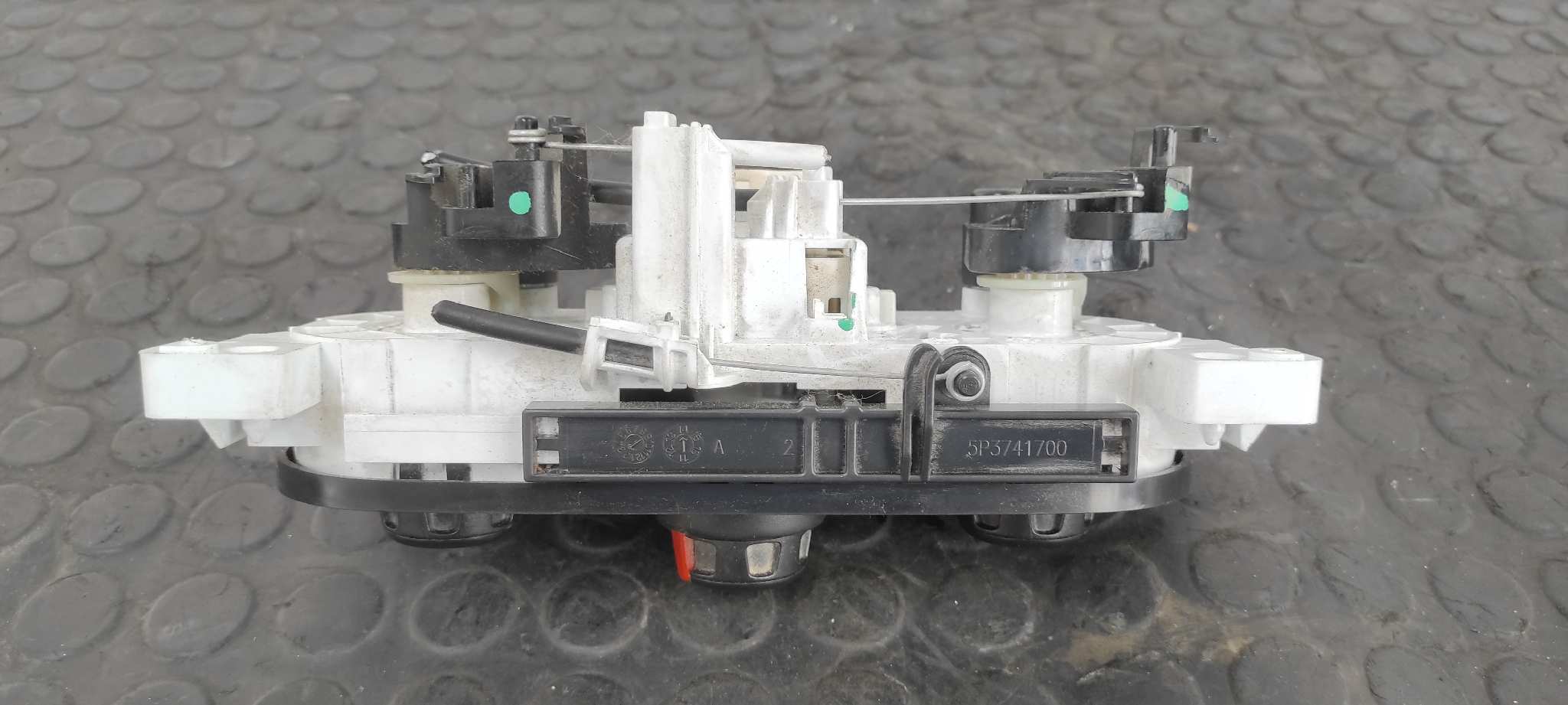 MANDO CALEFACCION / AIRE ACONDICIONADO DACIA SANDERO - vista 6