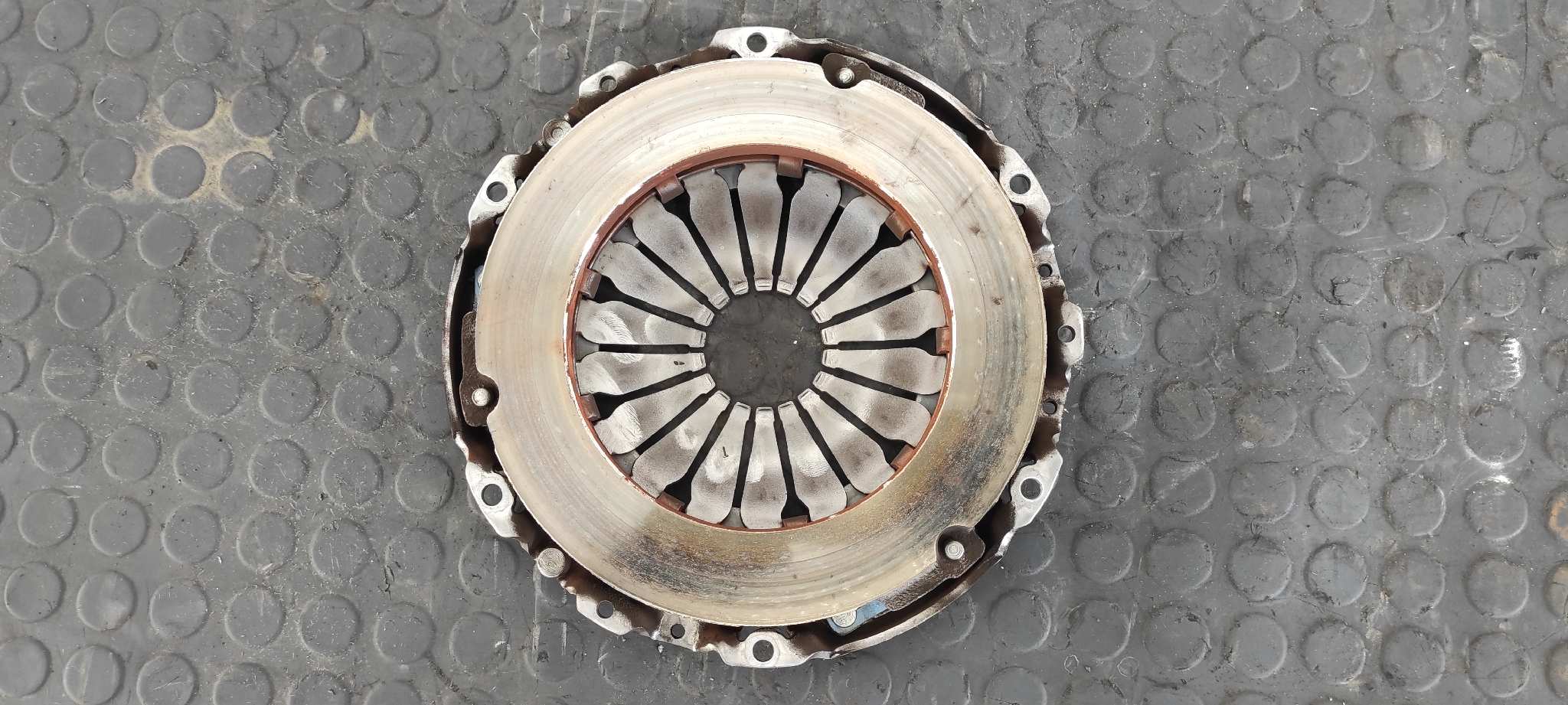 KIT EMBRAGUE DACIA SANDERO - vista 4