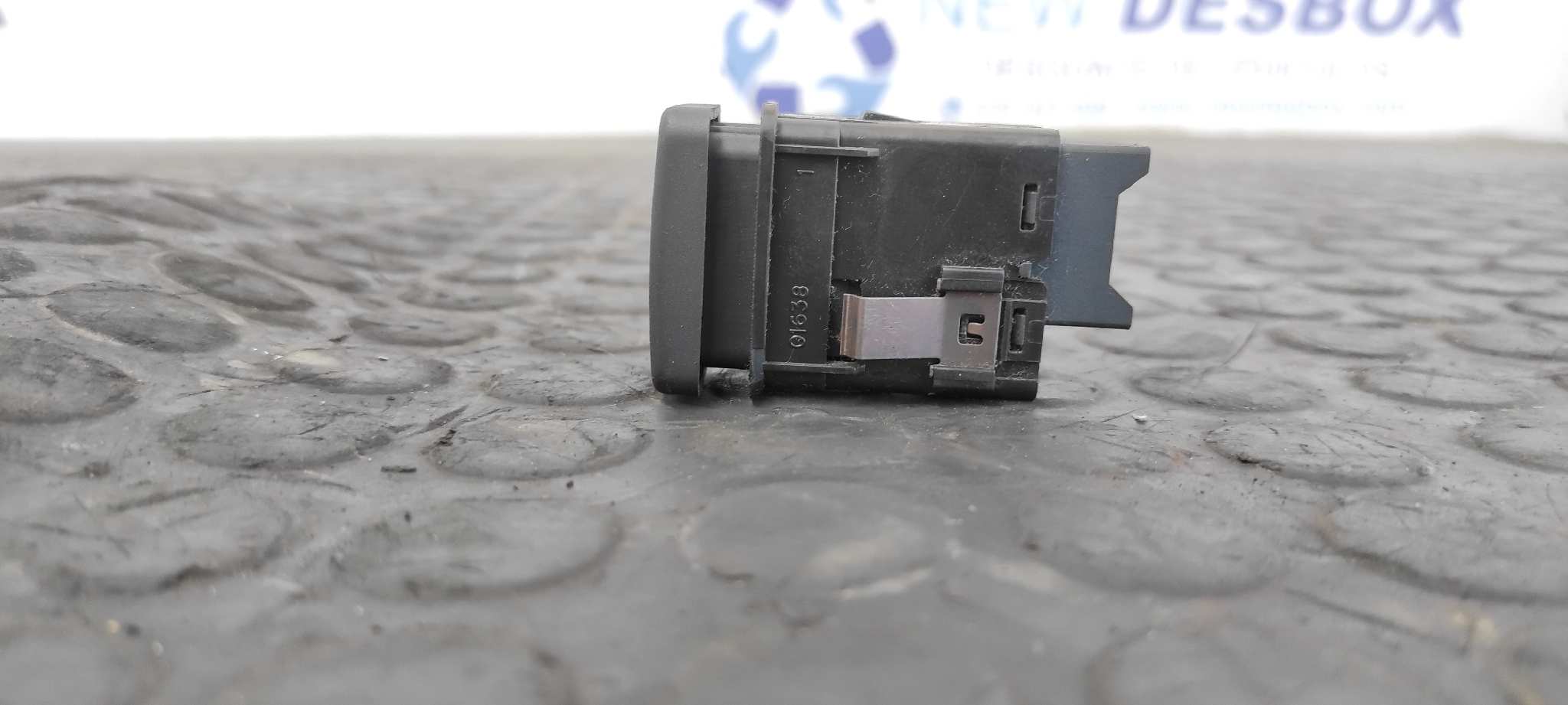 WARNING LAND ROVER DISCOVERY (SALLJG/LJ) - vista 6