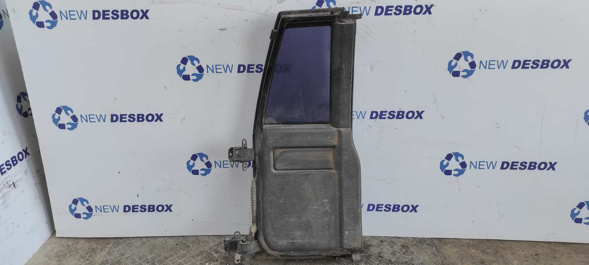 PUERTA TRASERA DERECHA OPEL MONTEREY - vista 4