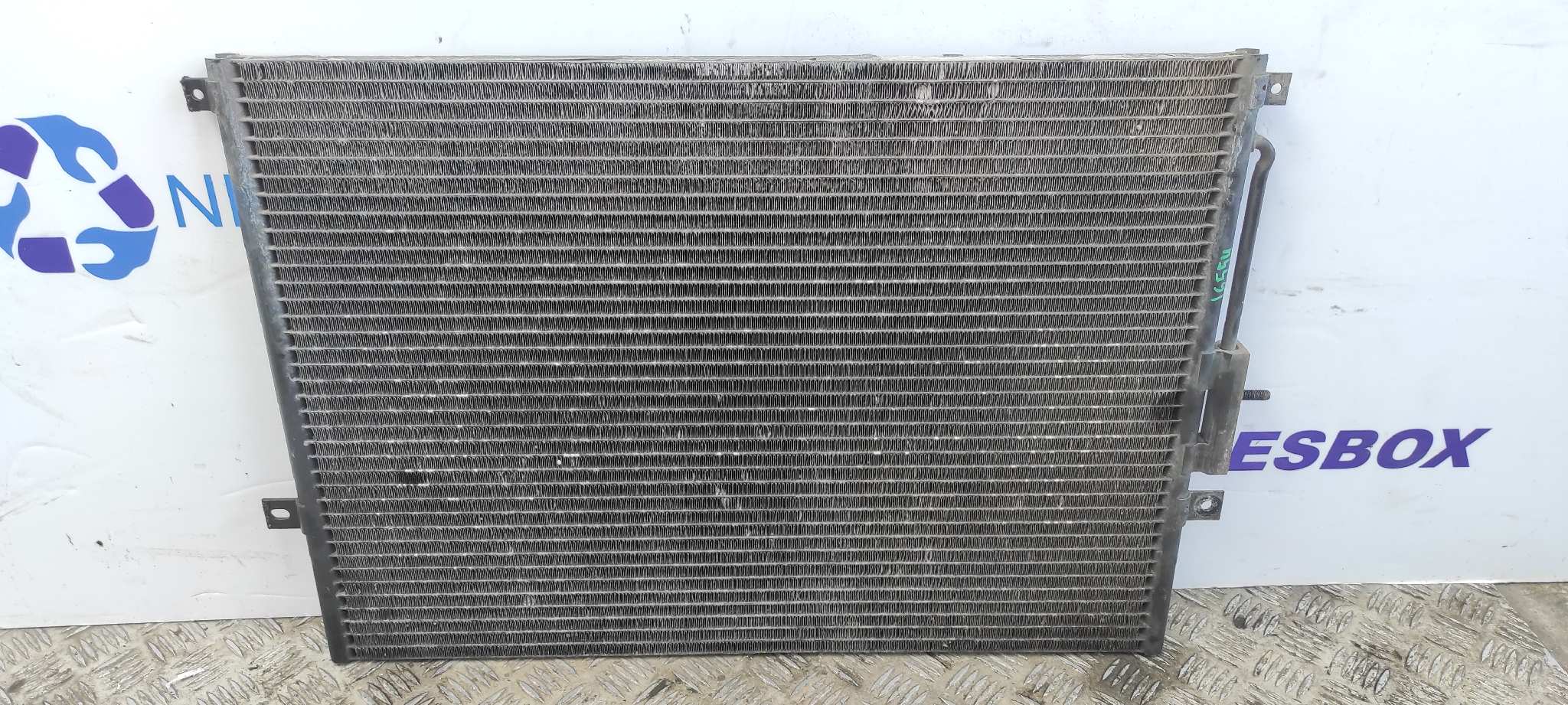 CONDENSADOR / RADIADOR  AIRE ACONDICIONADO CHRYSLER JEEP GR.CHEROKEE (WJ/WG) - vista 2