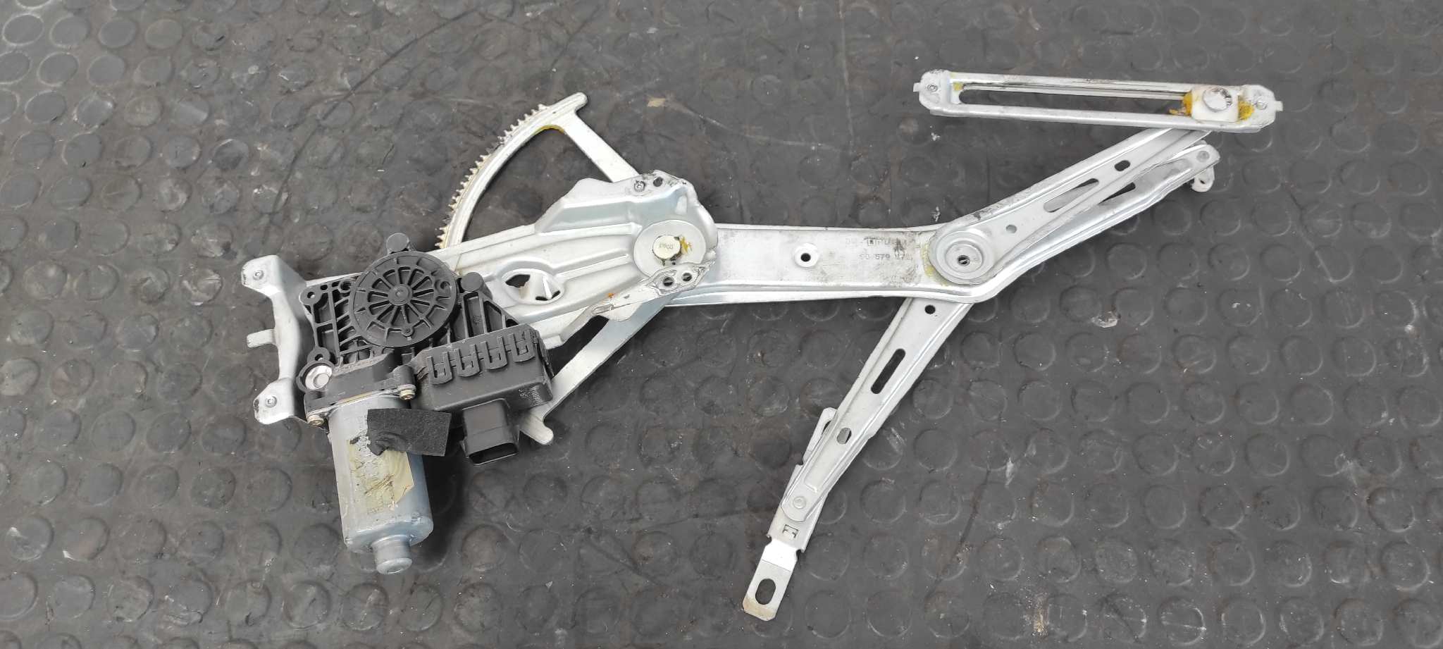 ELEVALUNAS DELANTERO DERECHO OPEL ZAFIRA A