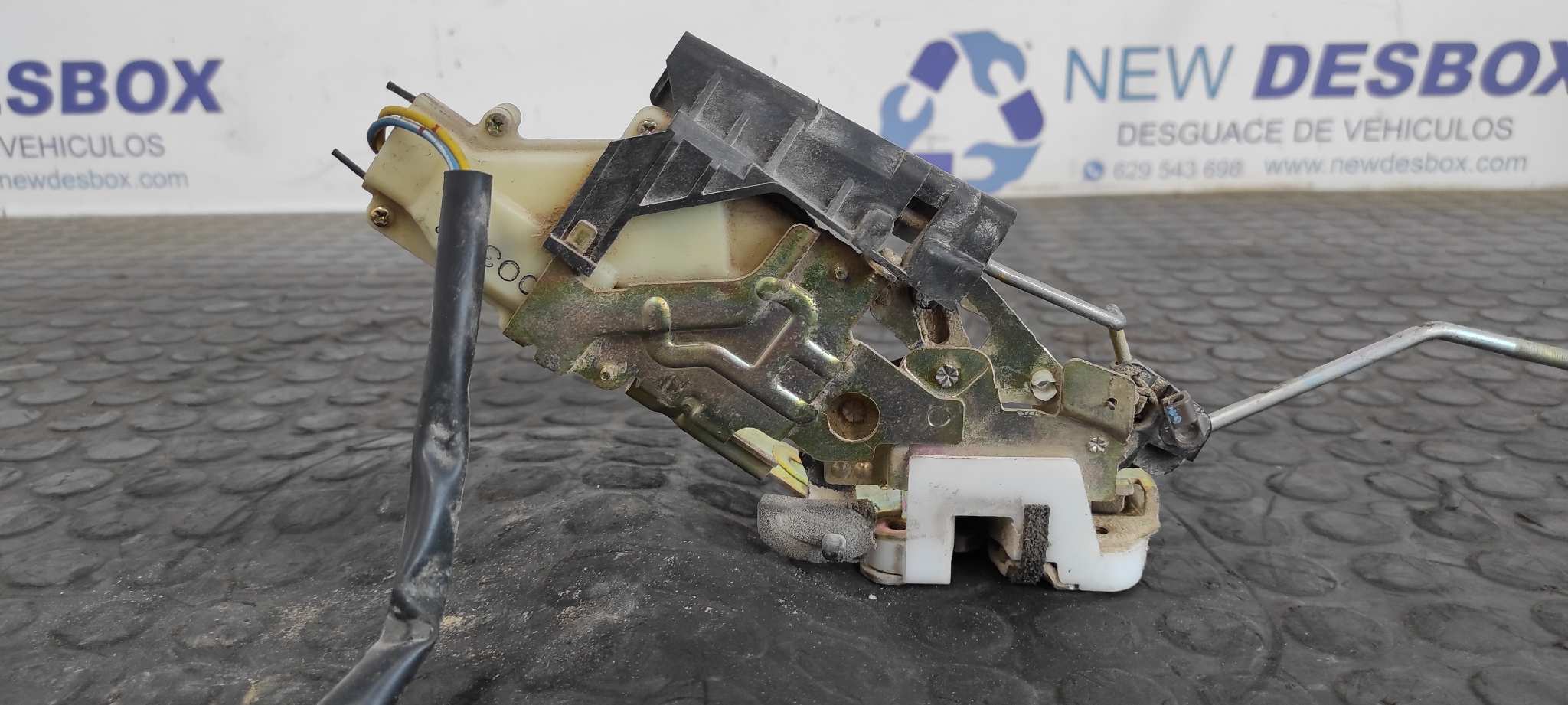 CERRADURA PUERTA TRASERA DERECHA FORD RANGER (ER) - vista 4