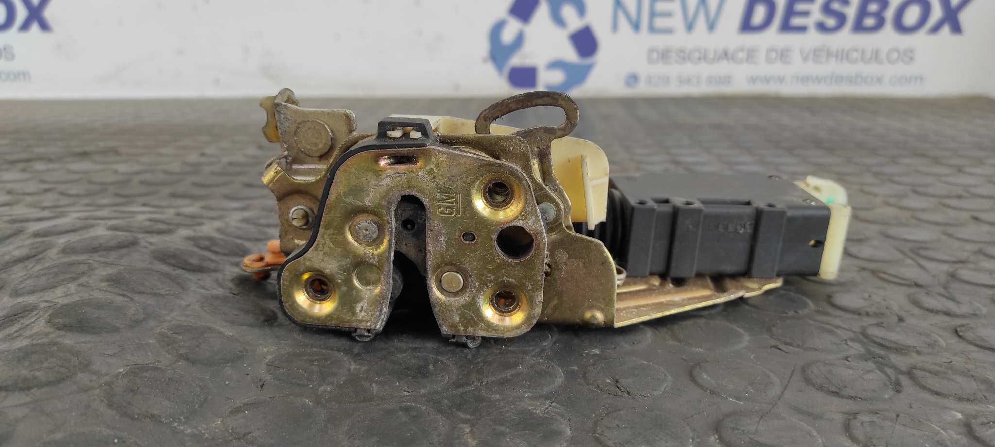 CERRADURA PUERTA DELANTERA DERECHA OPEL TIGRA 1.4 - vista 5