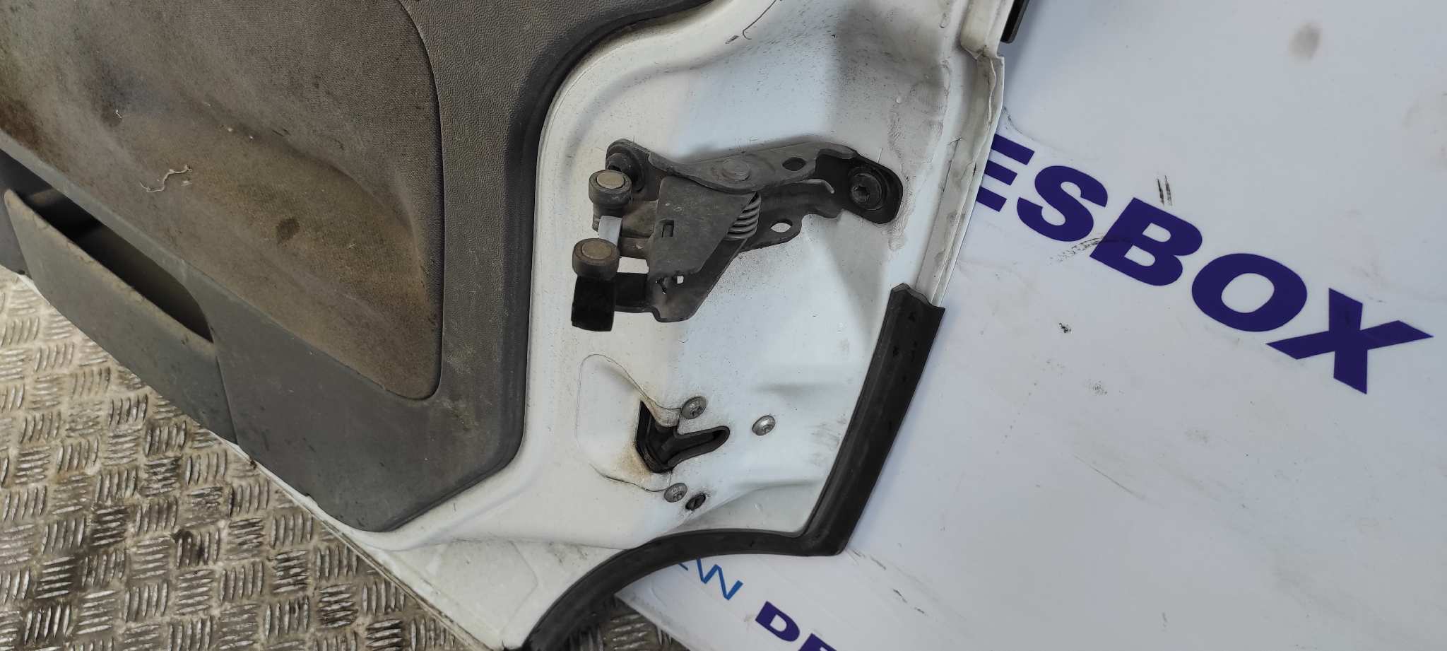 PUERTA LATERAL CORREDERA DERECHA OPEL COMBO (CORSA C) - vista 7