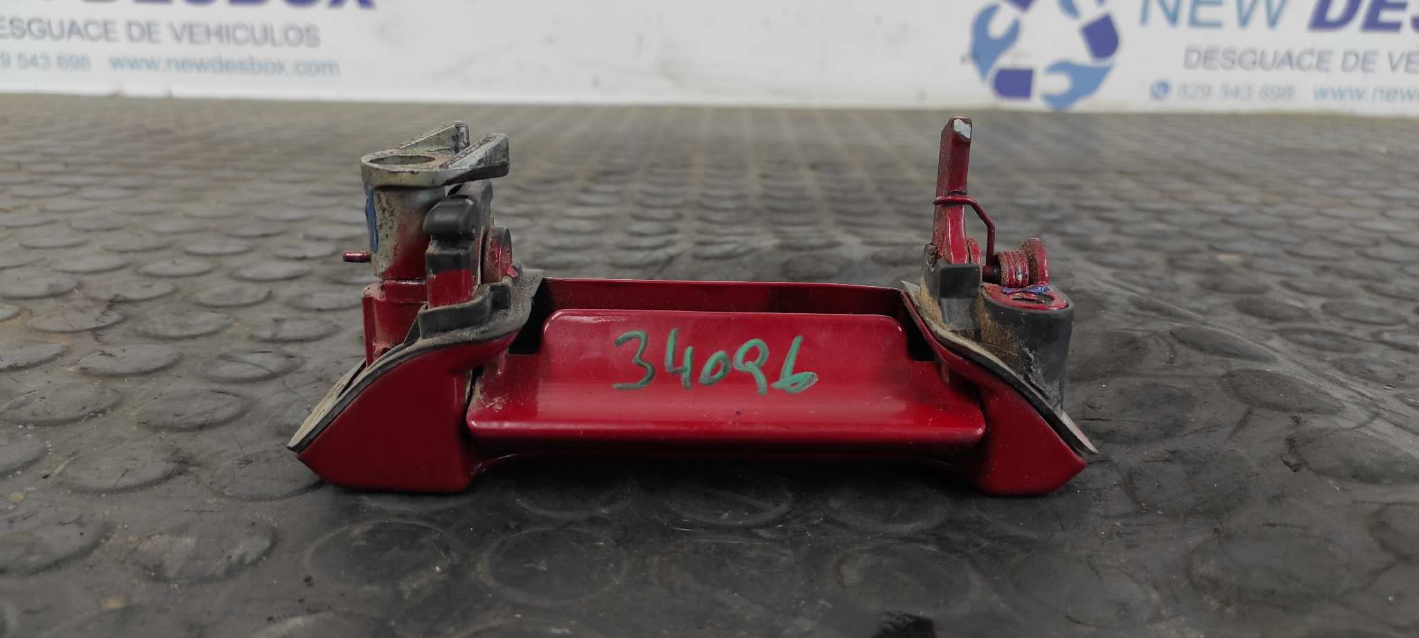 MANETA  PUERTA CORREDERA DERECHA VOLKSWAGEN T4 TRANSPORTER/FURGONETA (MOD. 1991) - vista 2