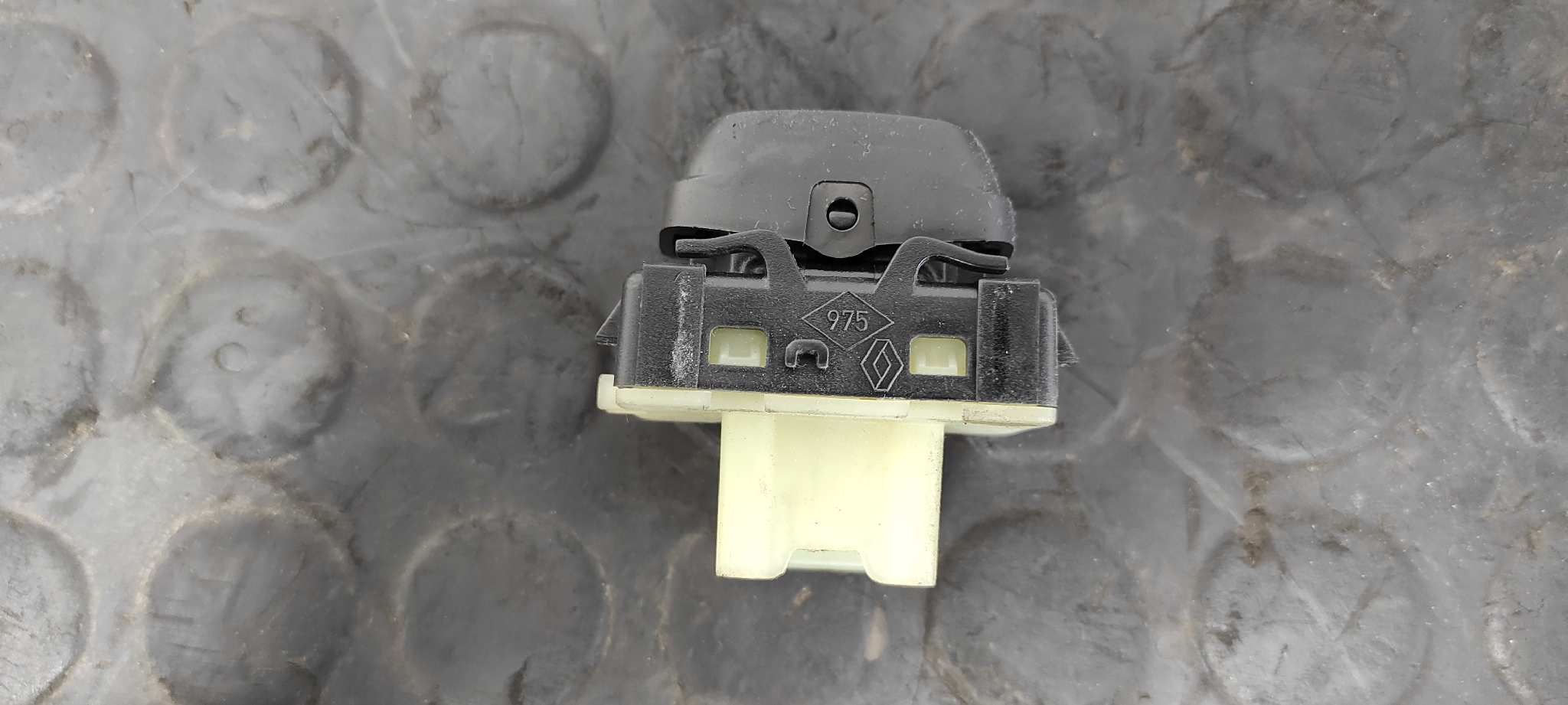 MANDO ELEVALUNAS DELANTERO DERECHO DACIA SANDERO - vista 2