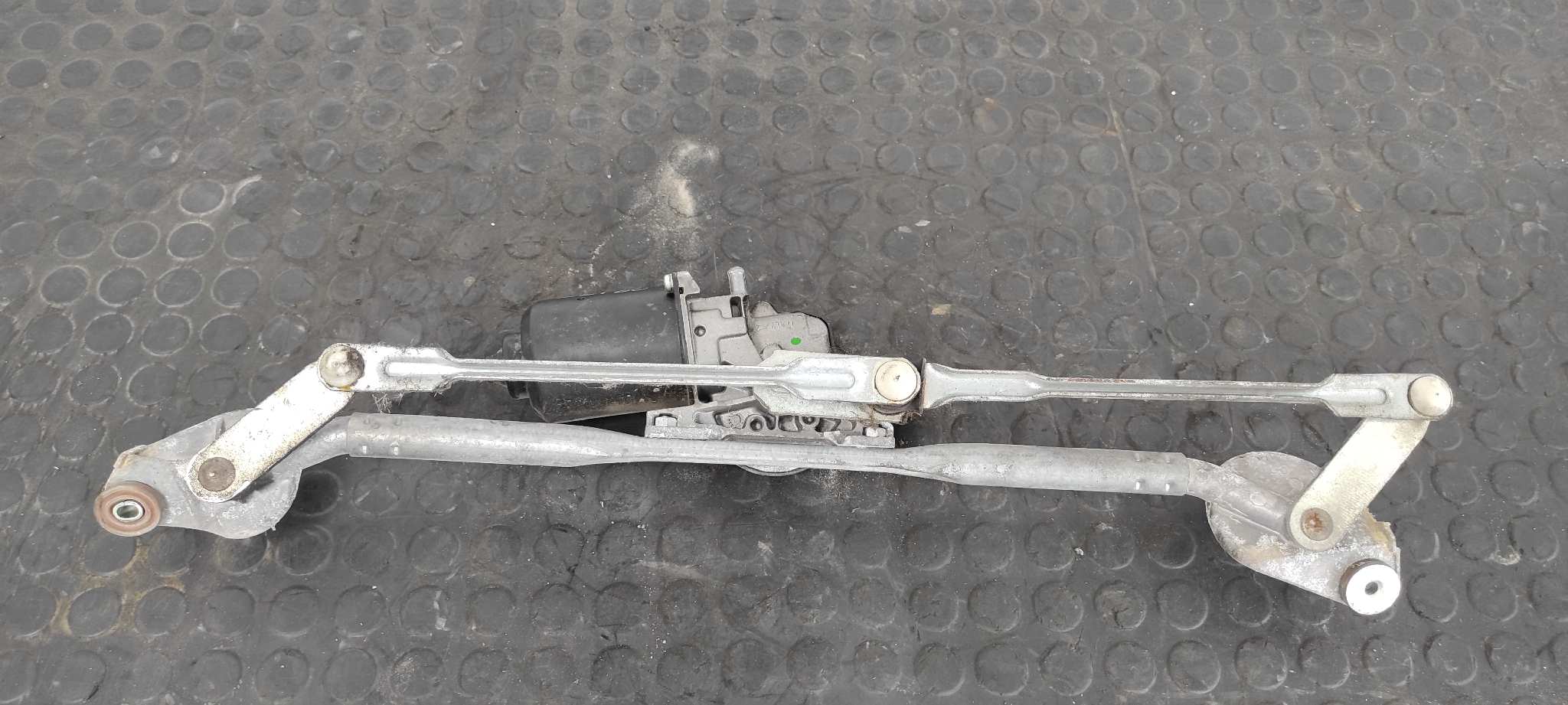 MOTOR LIMPIA DELANTERO TOYOTA AVENSIS BERLINA (T25) - vista 2