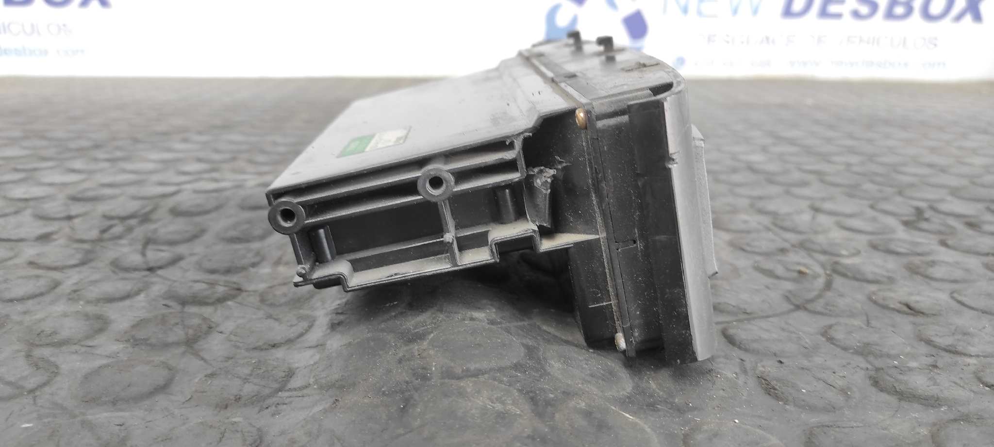 MANDO CLIMATIZADOR TOYOTA AVENSIS BERLINA (T25) - vista 5