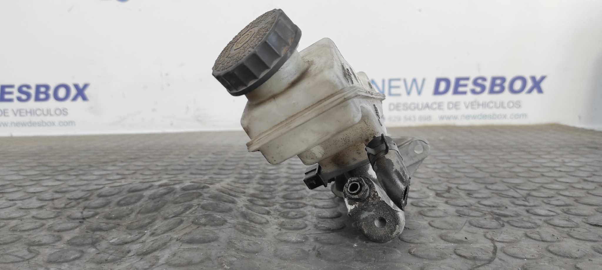 BOMBA FRENO TOYOTA AVENSIS BERLINA (T25) - vista 5