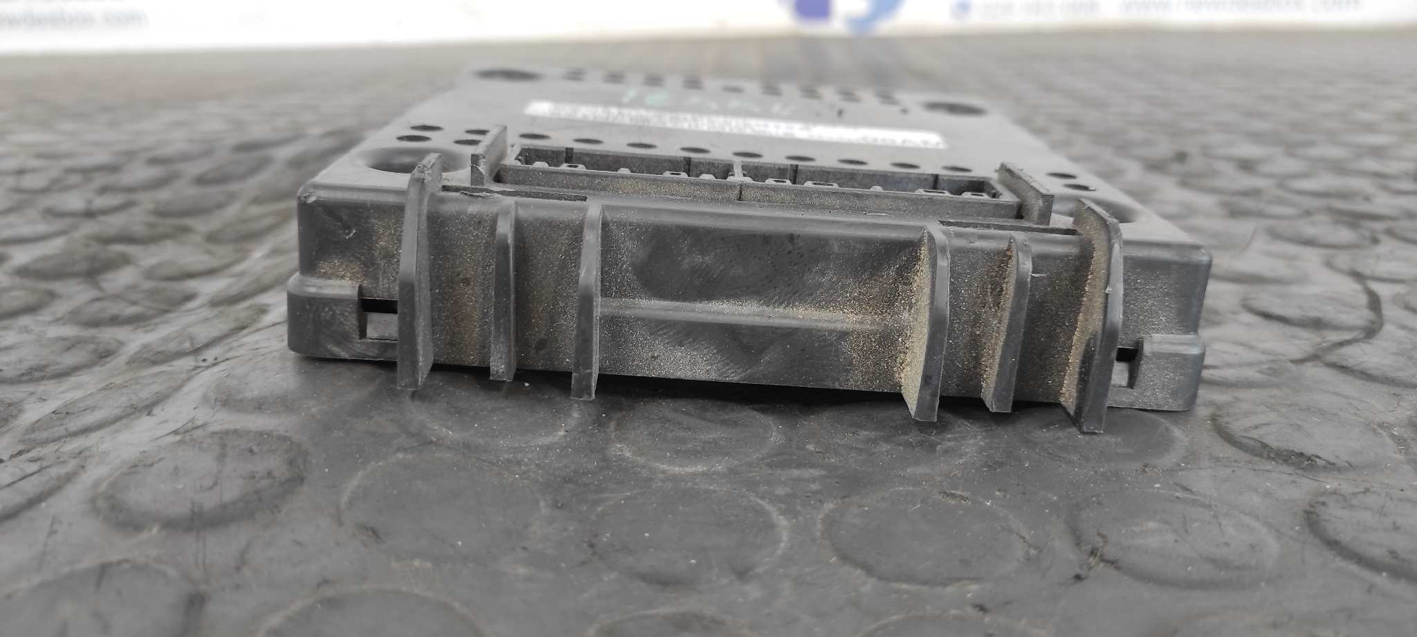 MODULO ELECTRONICO CHRYSLER JEEP GR.CHEROKEE (WJ/WG) - vista 3