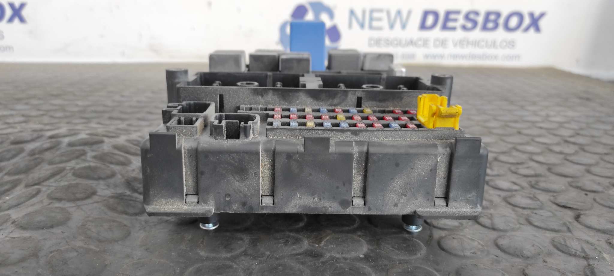 CAJA RELES / FUSIBLES CHRYSLER JEEP GR.CHEROKEE (WJ/WG) - vista 10