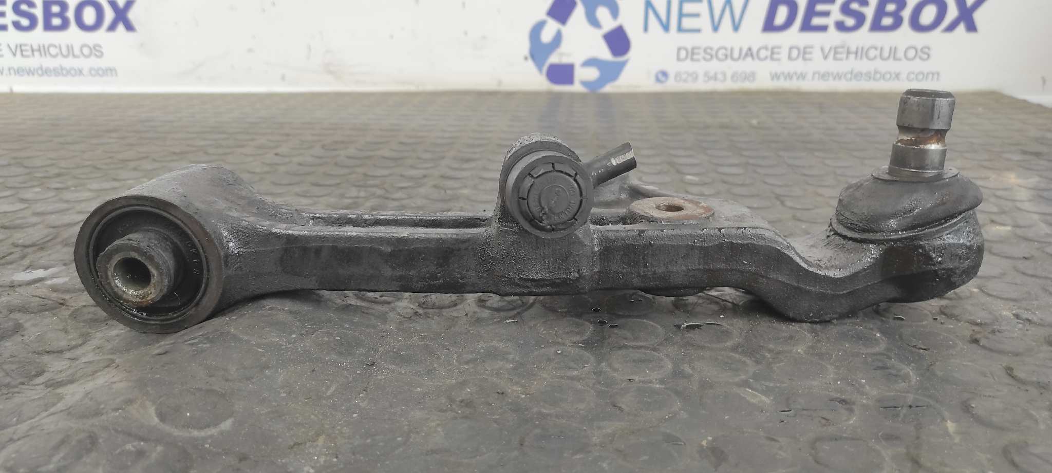 BRAZO DERECHO INFERIOR DELANTERO KIA CARNIVAL - vista 6