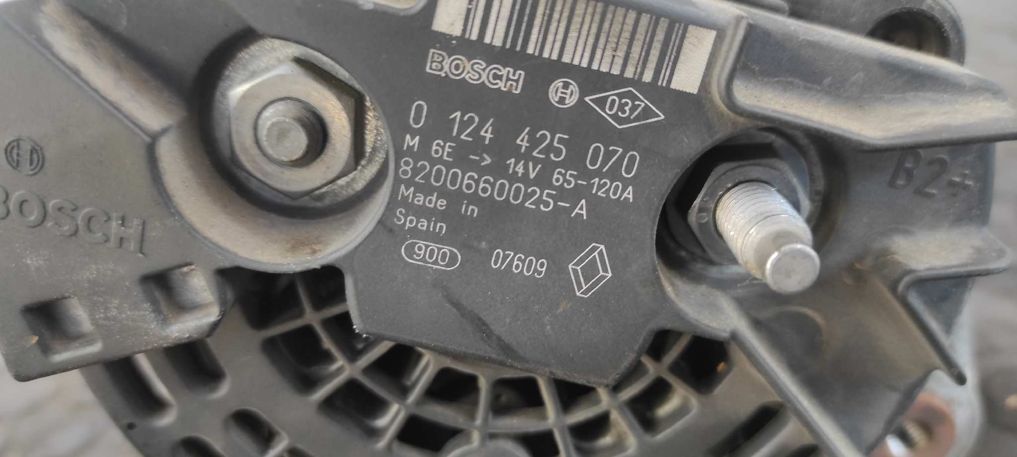 ALTERNADOR RENAULT MEGANE III BERLINA 5 P - vista 3