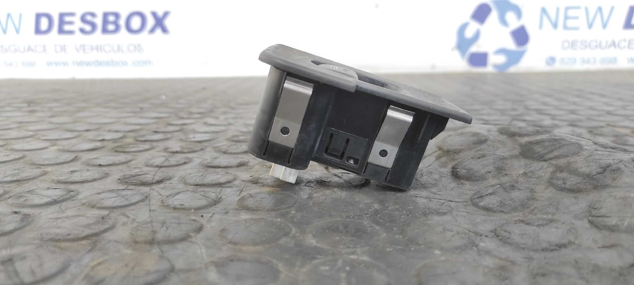 MANDO ELEVALUNAS TRASERO IZQUIERDO ALFA ROMEO 147 (190) - vista 3