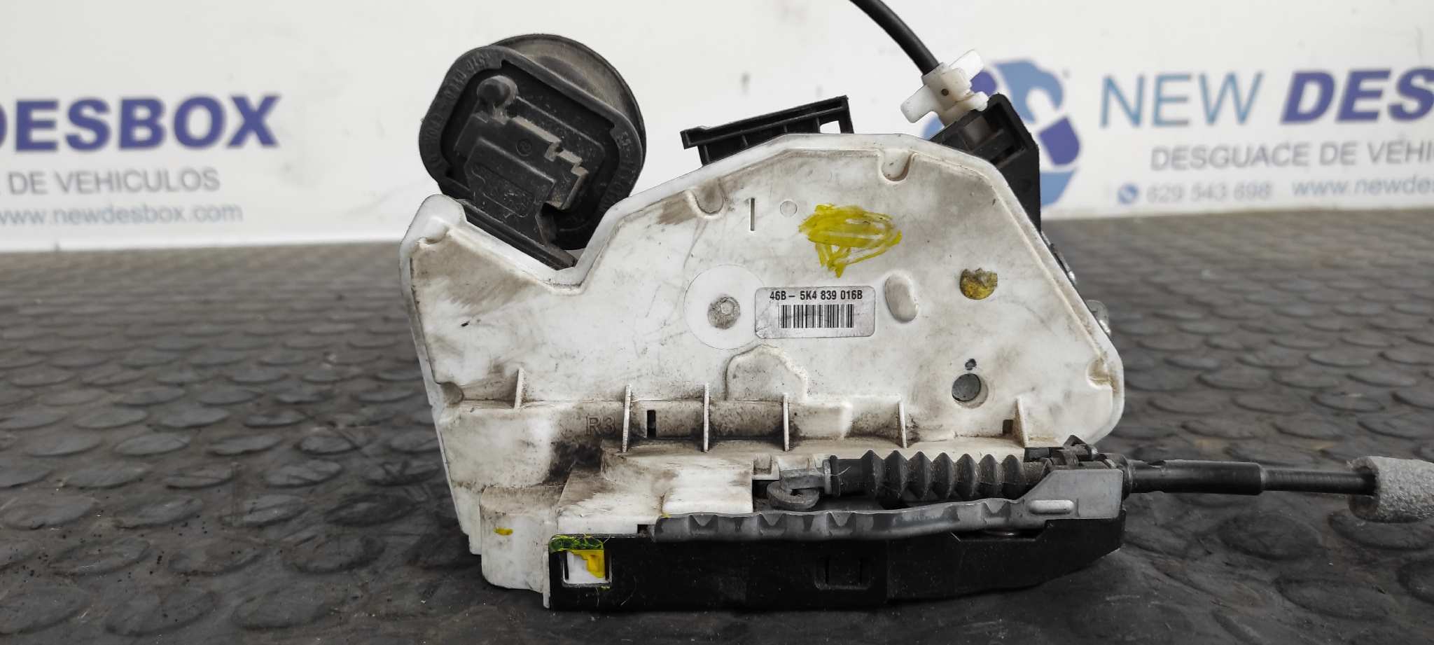 CERRADURA PUERTA TRASERA DERECHA VOLKSWAGEN GOLF VI (5K1) - vista 2