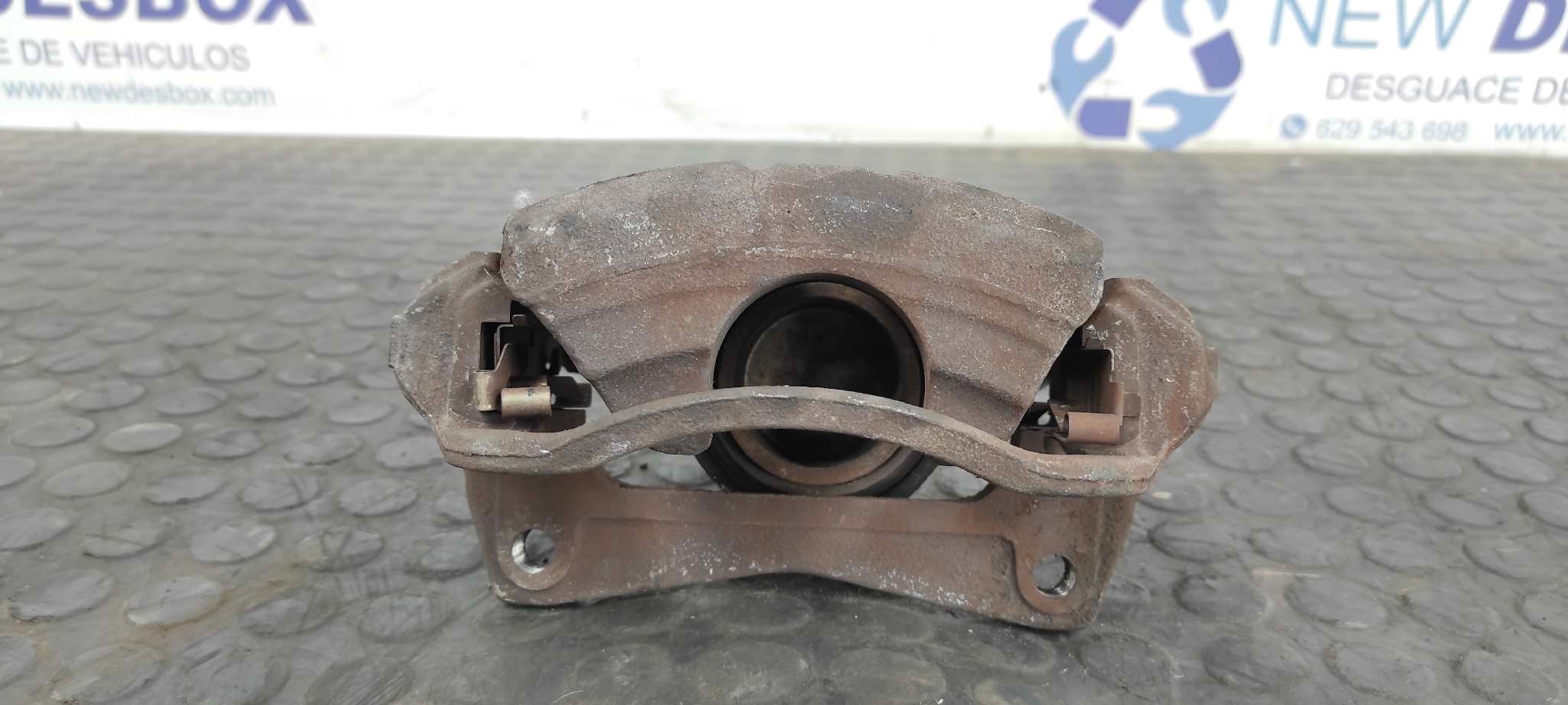 PINZA DE FRENO DELANTERA DERECHA TOYOTA CELICA (T20) - vista 6