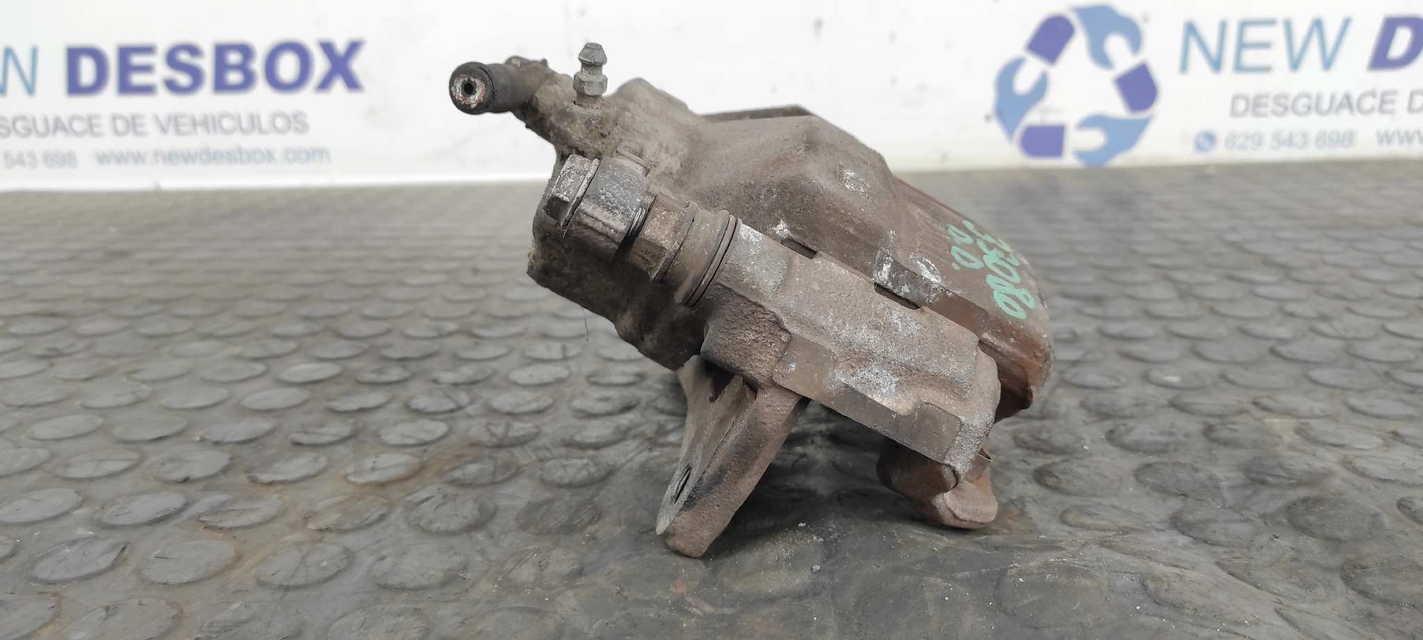 PINZA DE FRENO DELANTERA DERECHA TOYOTA CELICA (T20) - vista 5