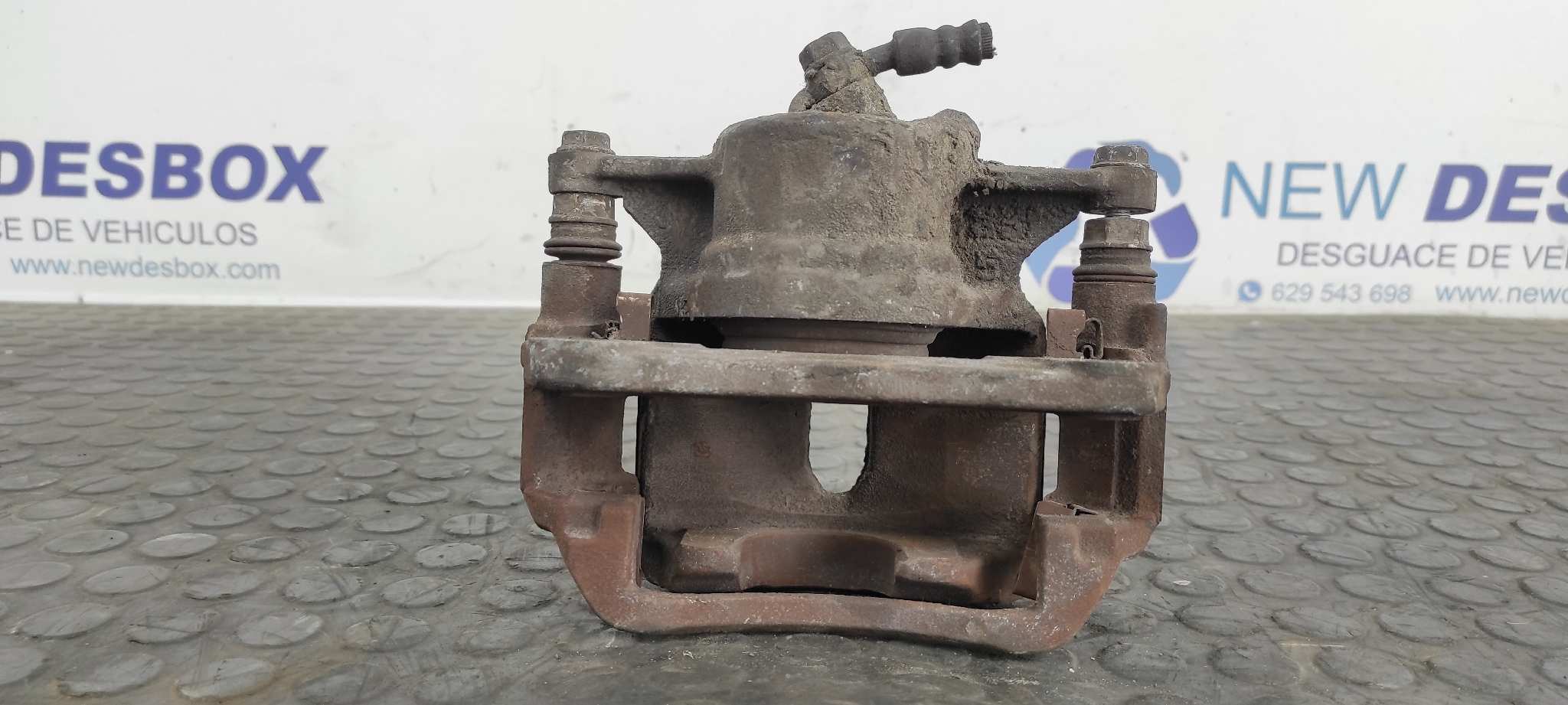 PINZA DE FRENO DELANTERA DERECHA TOYOTA CELICA (T20) - vista 3