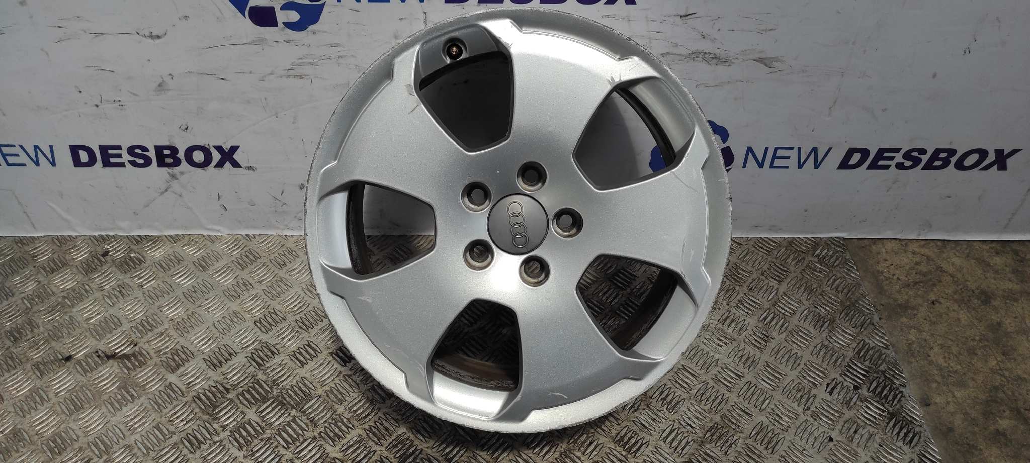 JUEGO LLANTAS AUDI A3 (8P) - vista 4