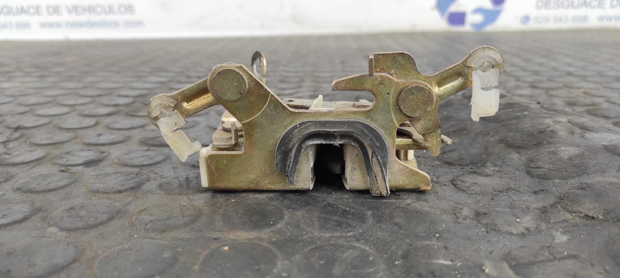 CERRADURA PUERTA TRASERA IZQUIERDA NISSAN PATROL (K/W160) - vista 2