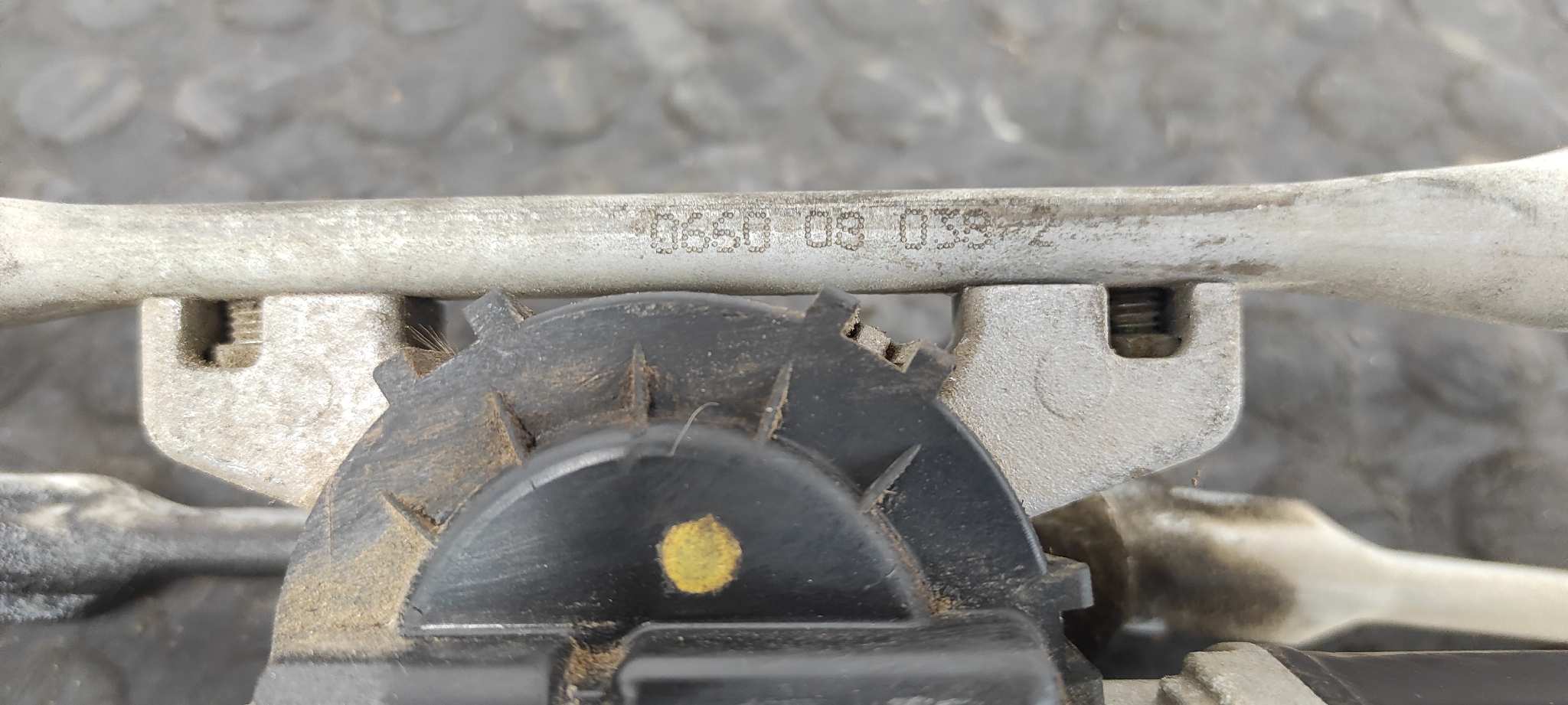 MOTOR LIMPIA DELANTERO FIAT BRAVO (198) - vista 4