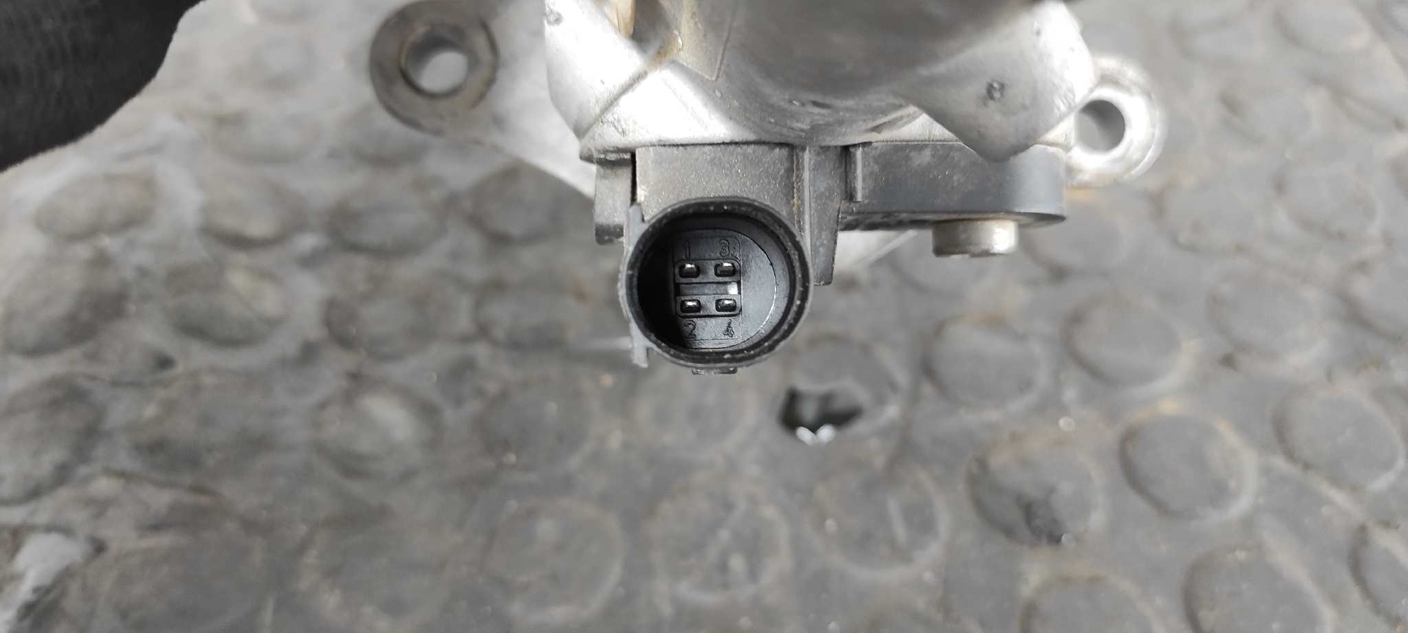 BOMBA FRENO VOLKSWAGEN GOLF VI (5K1) - vista 9