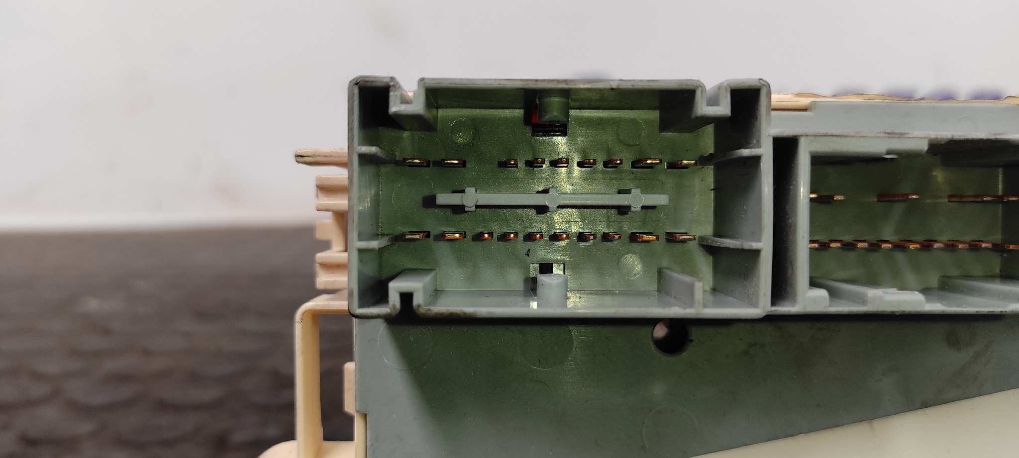 CAJA RELES / FUSIBLES FIAT BRAVO (198) - vista 10