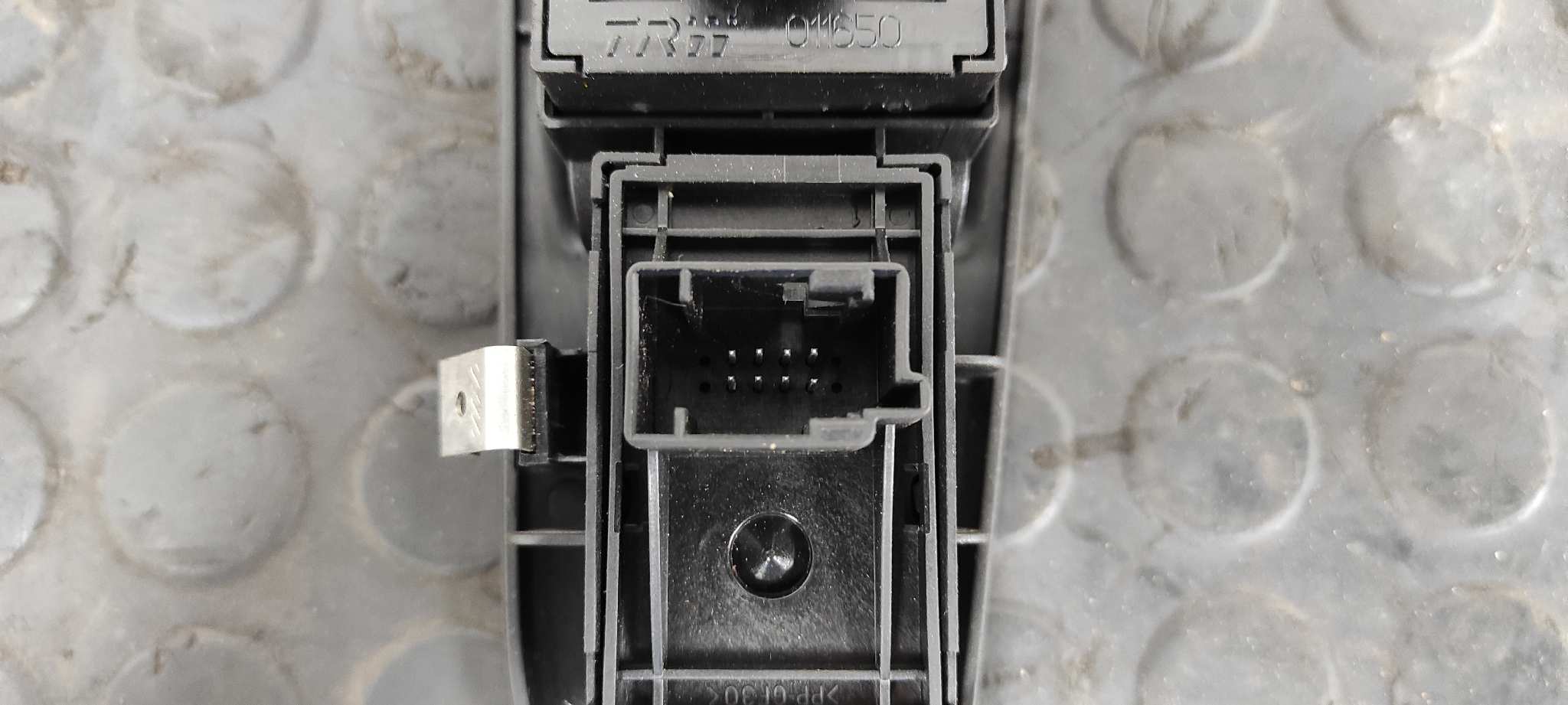 MANDO ELEVALUNAS DELANTERO IZQUIERDO FIAT BRAVO (198) - vista 4