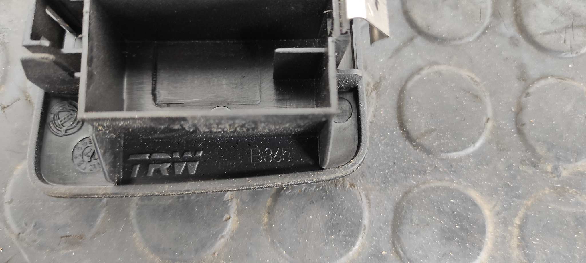 MANDO ELEVALUNAS DELANTERO IZQUIERDO FIAT BRAVO (198) - vista 2