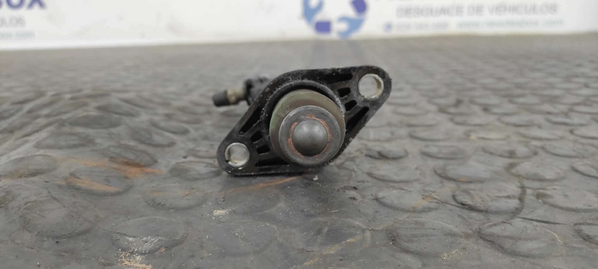 BOMBIN EMBRAGUE SEAT CORDOBA BERLINA (6K2) - vista 4