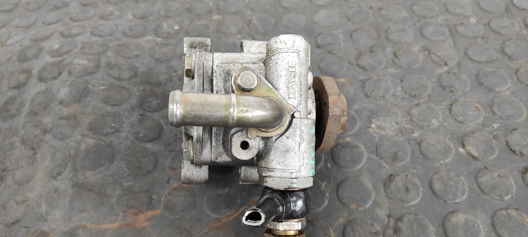 BOMBA DIRECCION SEAT CORDOBA BERLINA (6K2) - vista 2