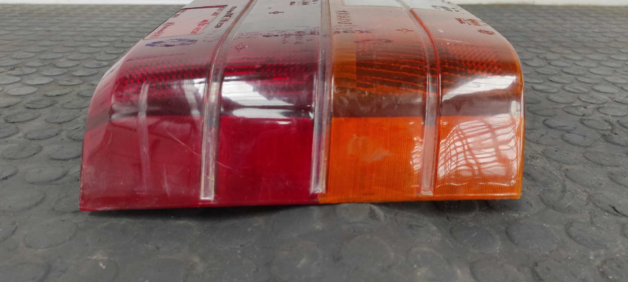 PILOTO TRASERO DERECHO FIAT UNO (146) - vista 4