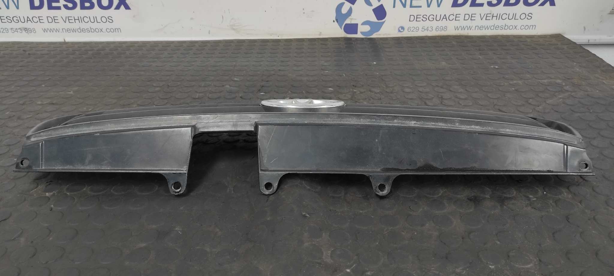 REJILLA DELANTERA TOYOTA RAV 4 (A2) - vista 7