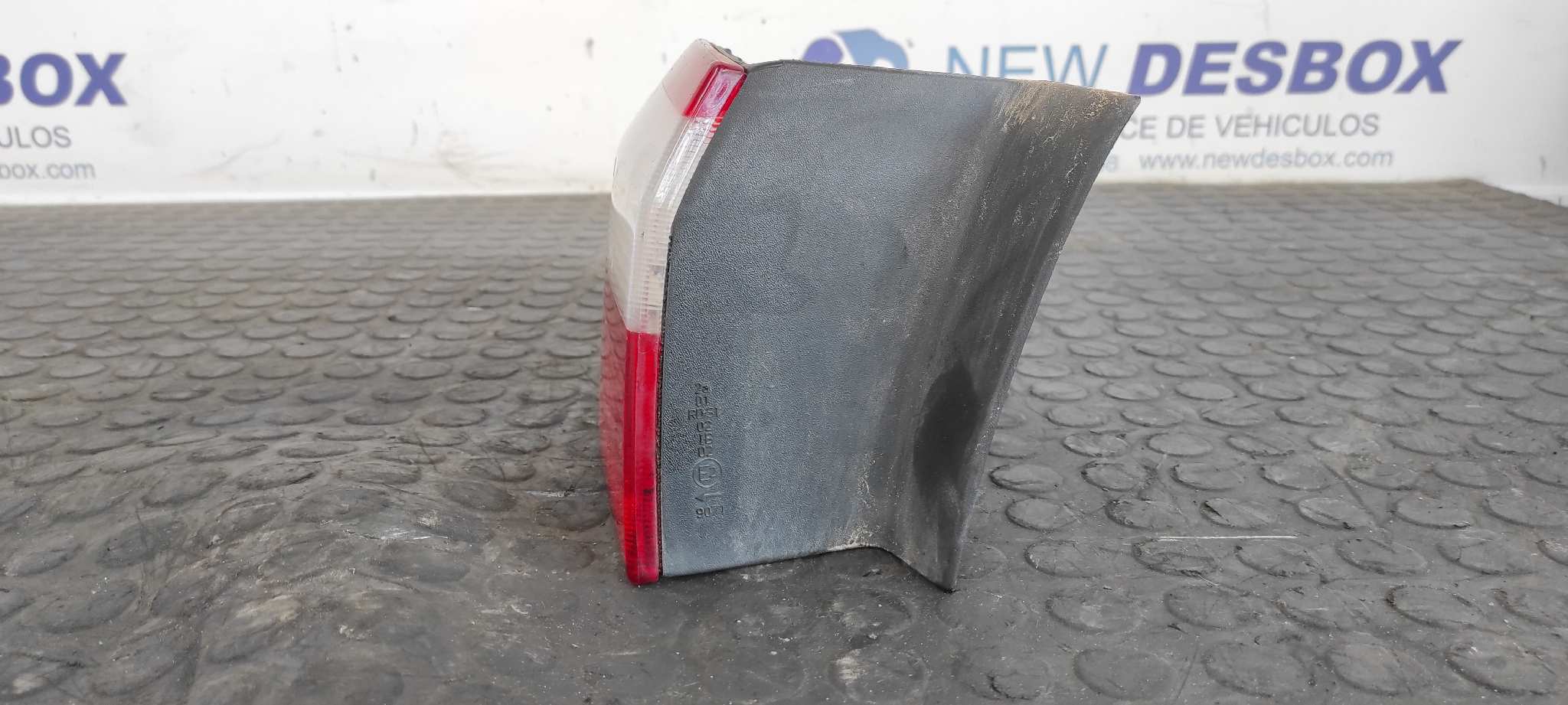 PILOTO TRASERO IZQUIERDO RENAULT LAGUNA II (BG0) - vista 3