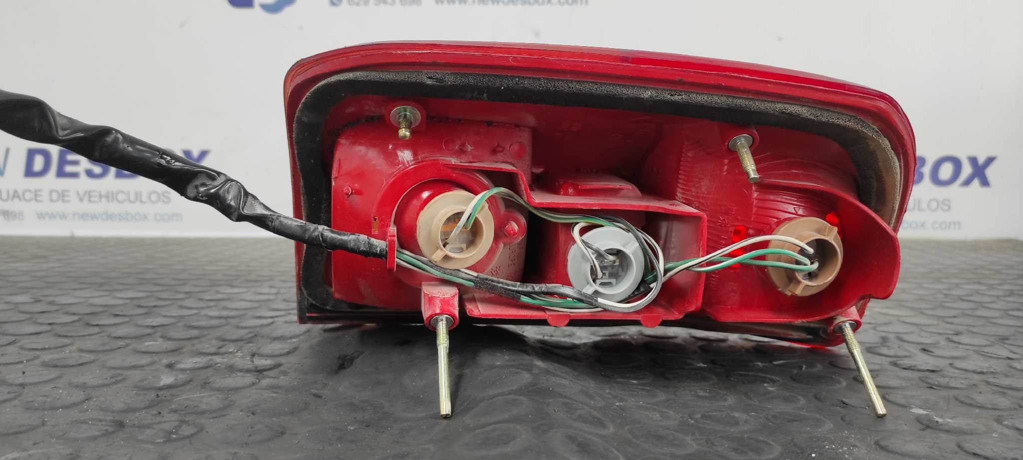 PILOTO TRASERO DERECHO TOYOTA RAV 4 (A2) - vista 5