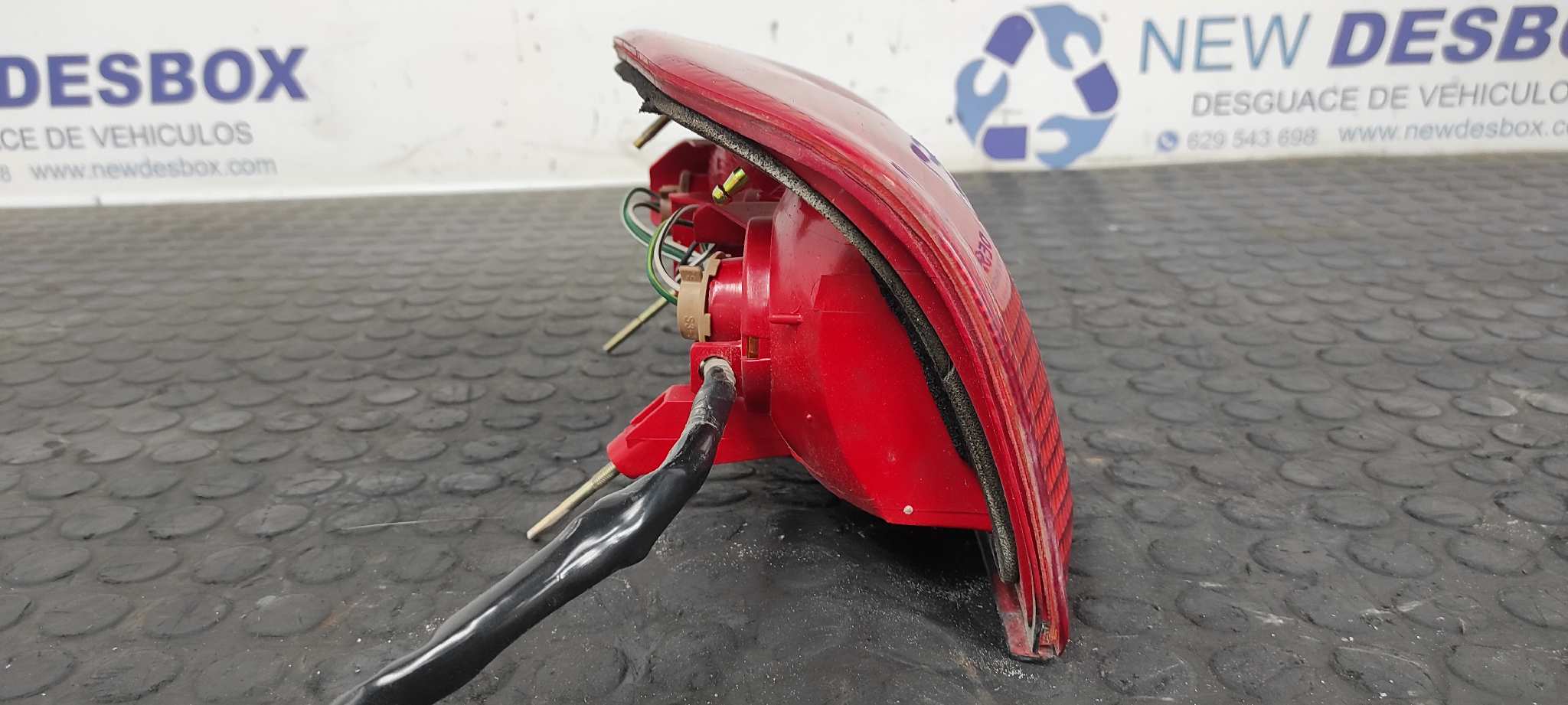 PILOTO TRASERO IZQUIERDO TOYOTA RAV 4 (A2) - vista 8