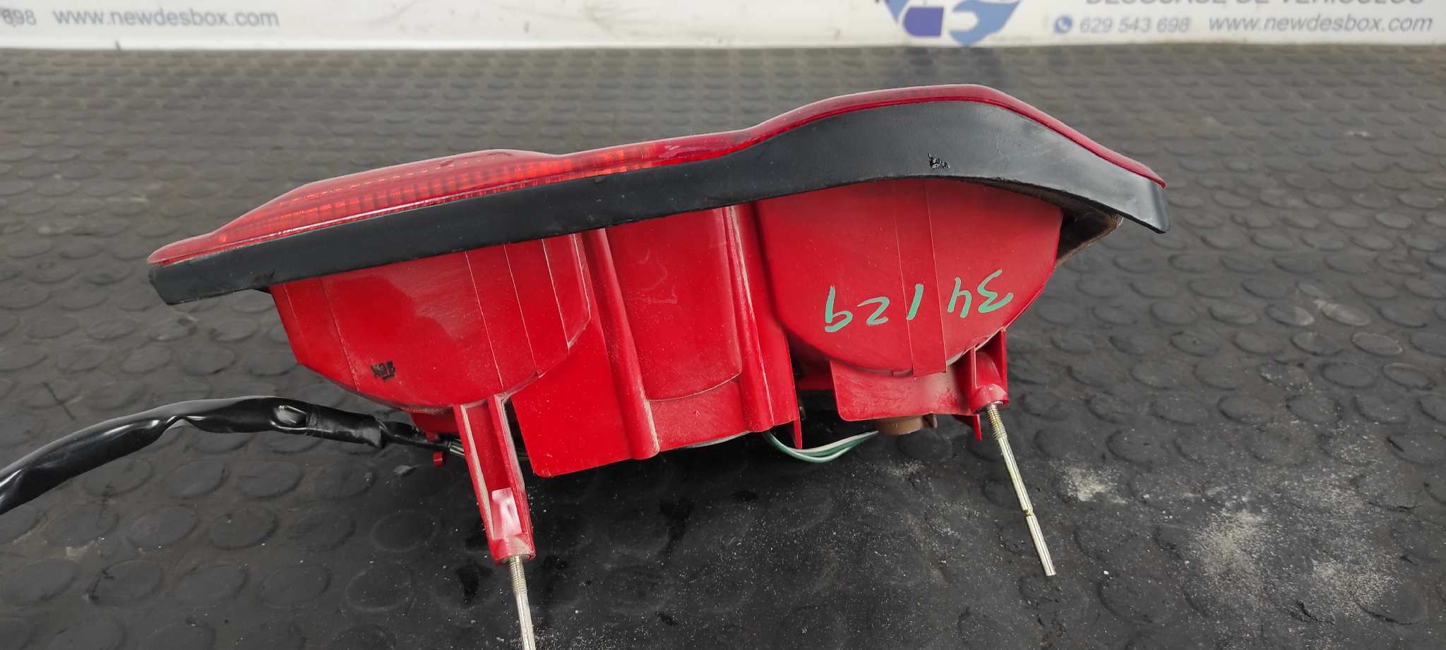 PILOTO TRASERO IZQUIERDO TOYOTA RAV 4 (A2) - vista 3