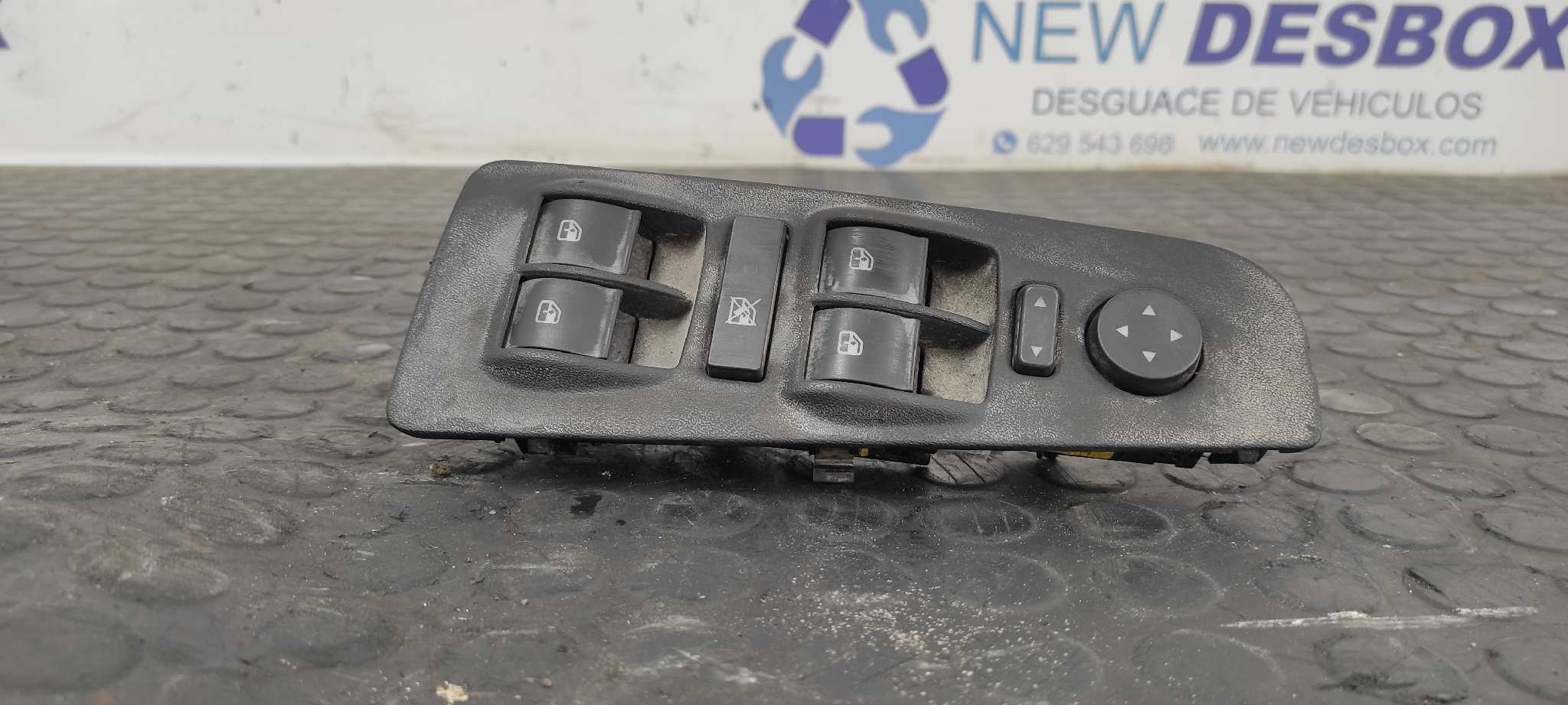 MANDO ELEVALUNAS DELANTERO IZQUIERDO FIAT BRAVO (198)