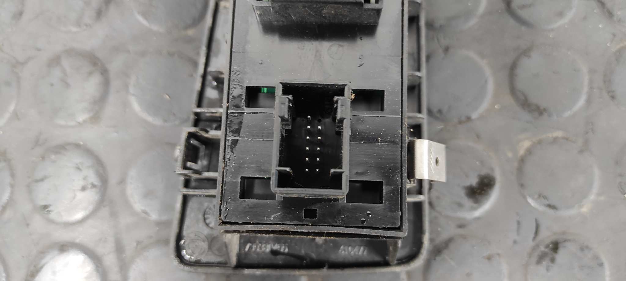 MANDO ELEVALUNAS DELANTERO IZQUIERDO FIAT BRAVO (198) - vista 4