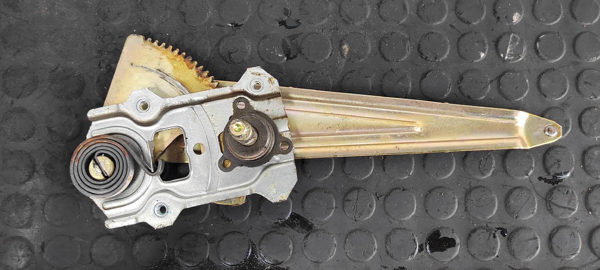 ELEVALUNAS TRASERO IZQUIERDO TOYOTA RAV 4 (A2)