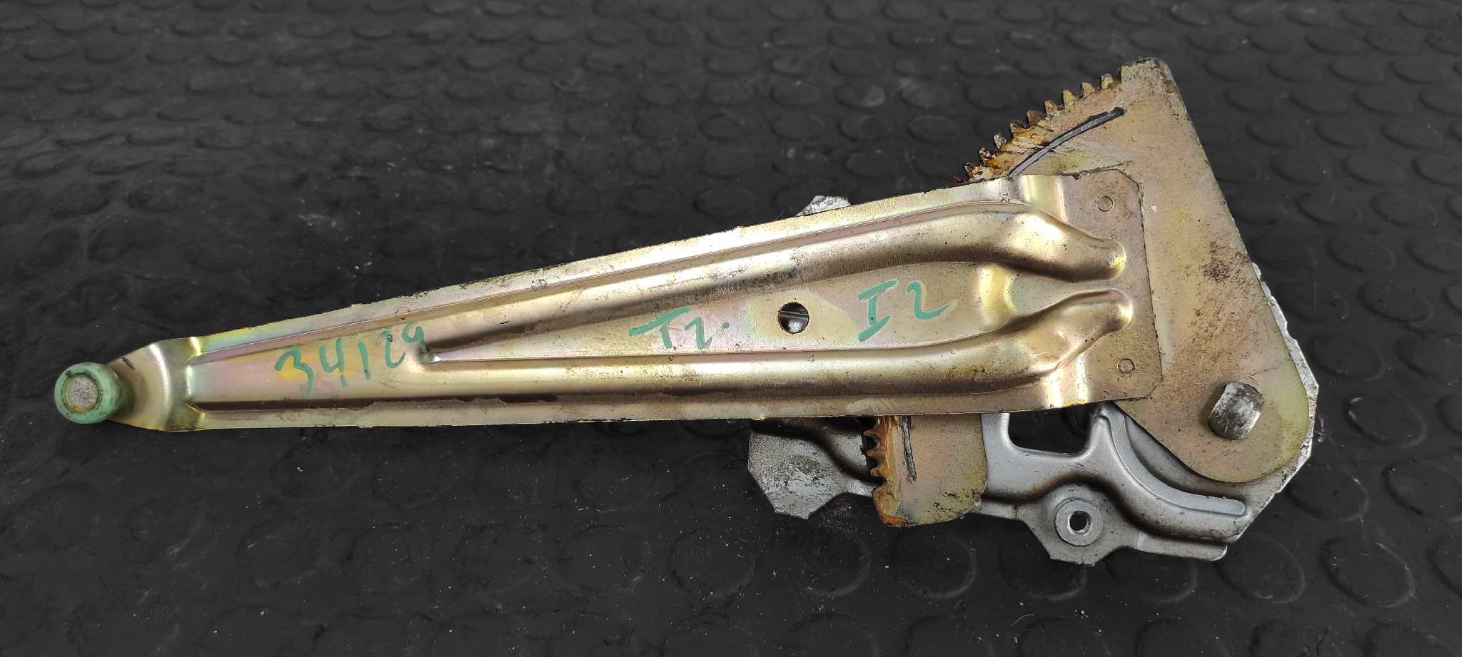 ELEVALUNAS TRASERO IZQUIERDO TOYOTA RAV 4 (A2) - vista 2