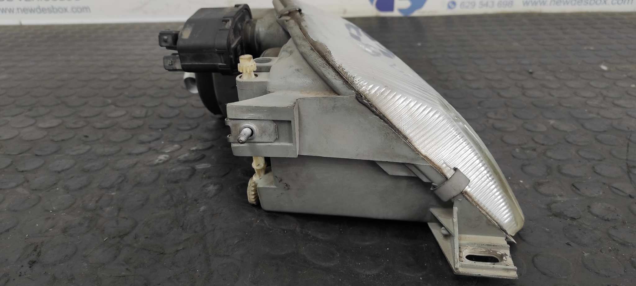 FARO IZQUIERDO ALFA ROMEO SPIDER (163) - vista 5