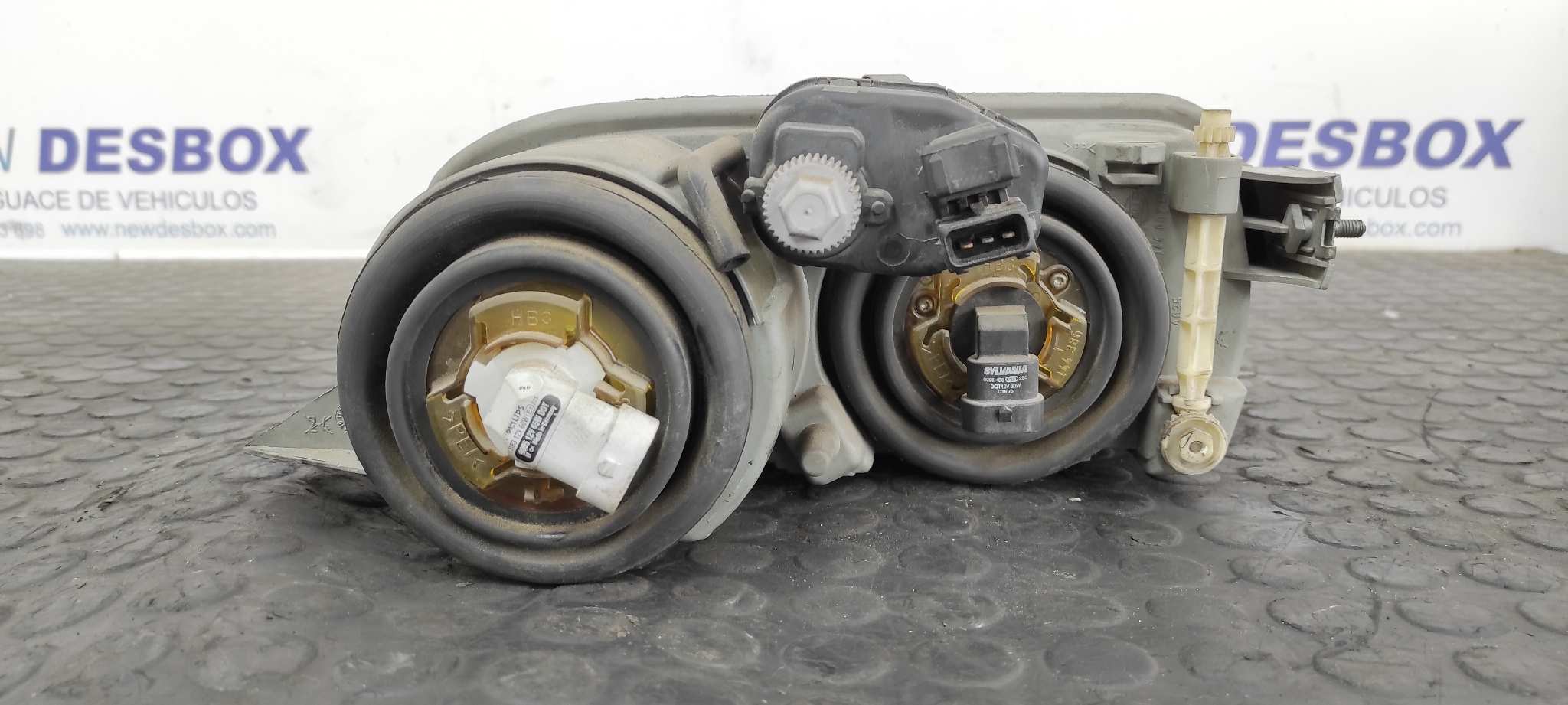 FARO IZQUIERDO ALFA ROMEO SPIDER (163) - vista 6