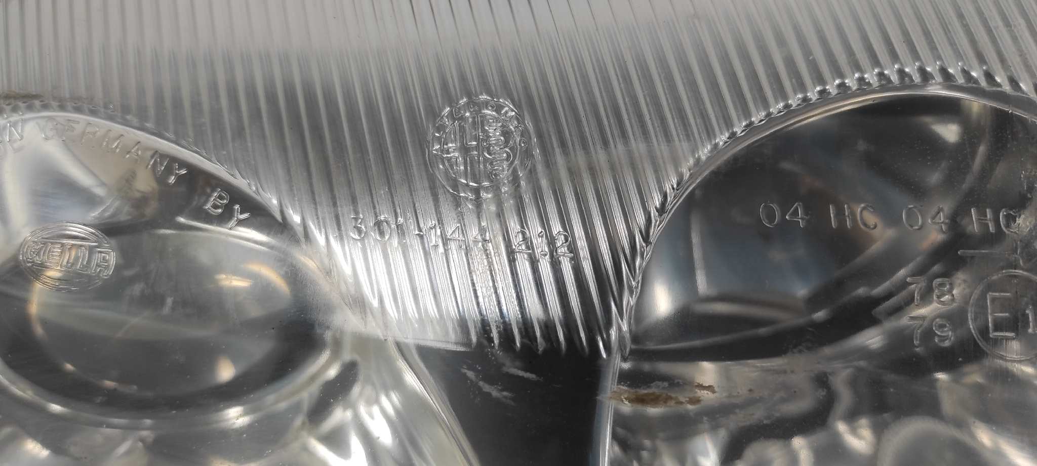 FARO DERECHO ALFA ROMEO SPIDER (163) - vista 9