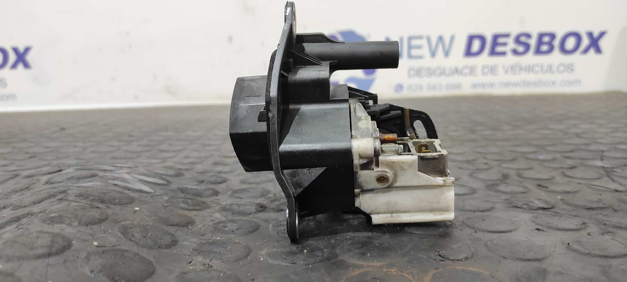 BOMBIN PORTON TRASERO RENAULT CLIO GRANDTOUR - vista 8