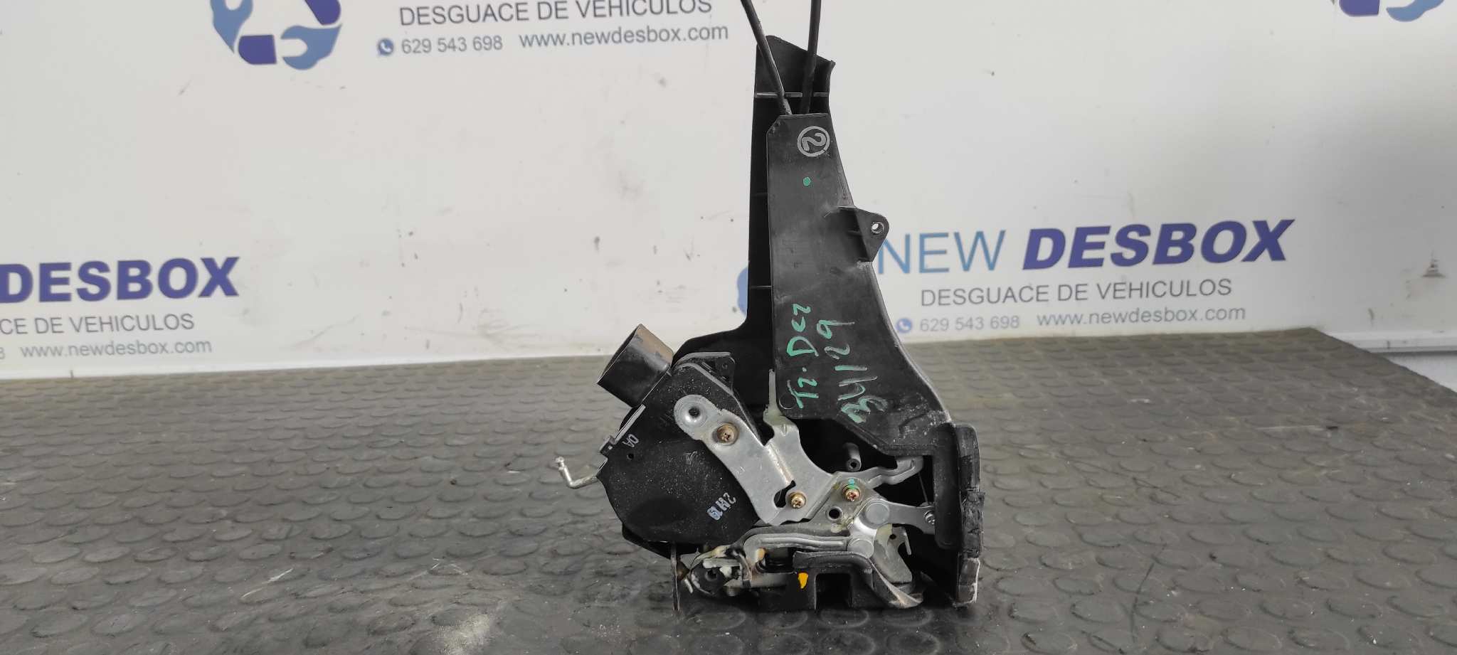 CERRADURA PUERTA TRASERA DERECHA TOYOTA RAV 4 (A2) - vista 2